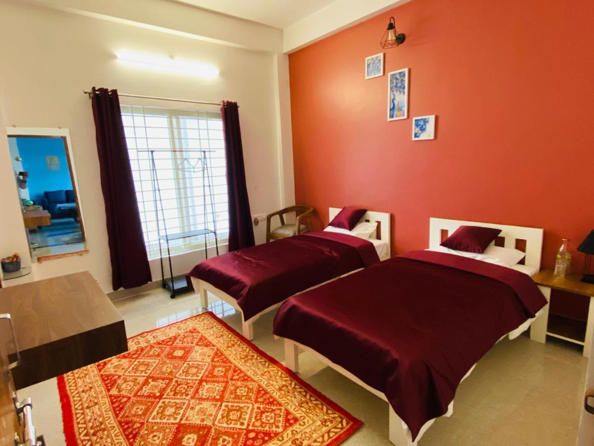 The Autumn Leaves Bhopal Bed & Breakfast Ngoại thất bức ảnh