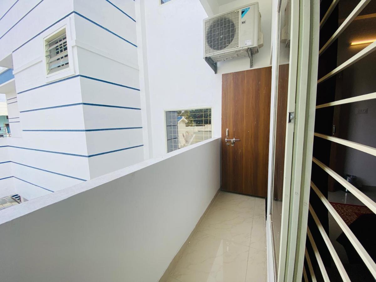 The Autumn Leaves Bhopal Bed & Breakfast Ngoại thất bức ảnh