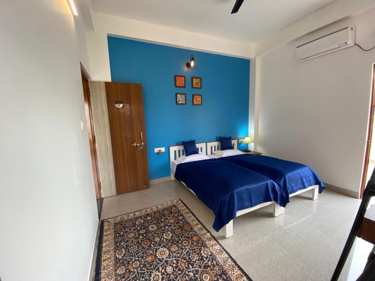 The Autumn Leaves Bhopal Bed & Breakfast Ngoại thất bức ảnh